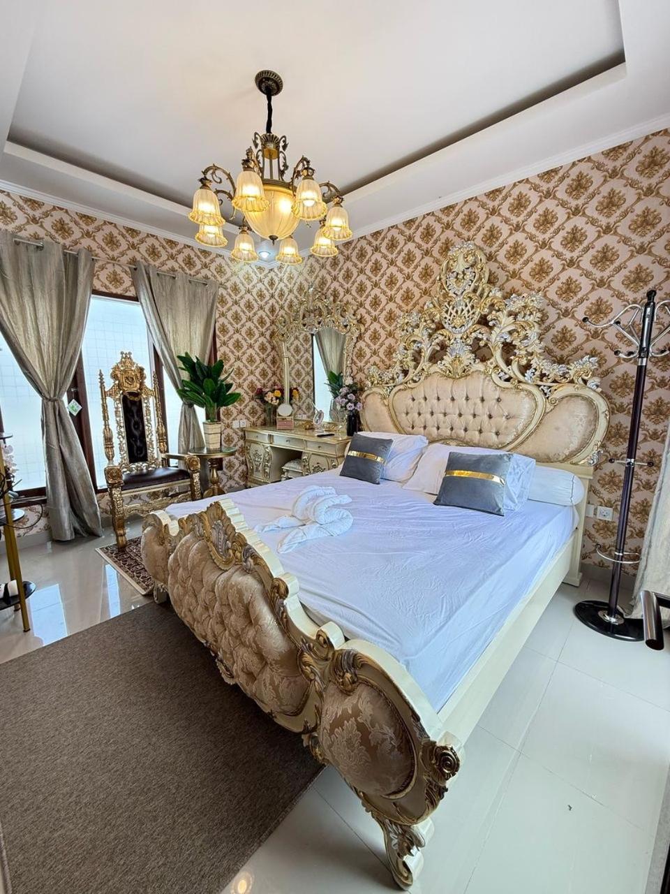 Veeka Villa *